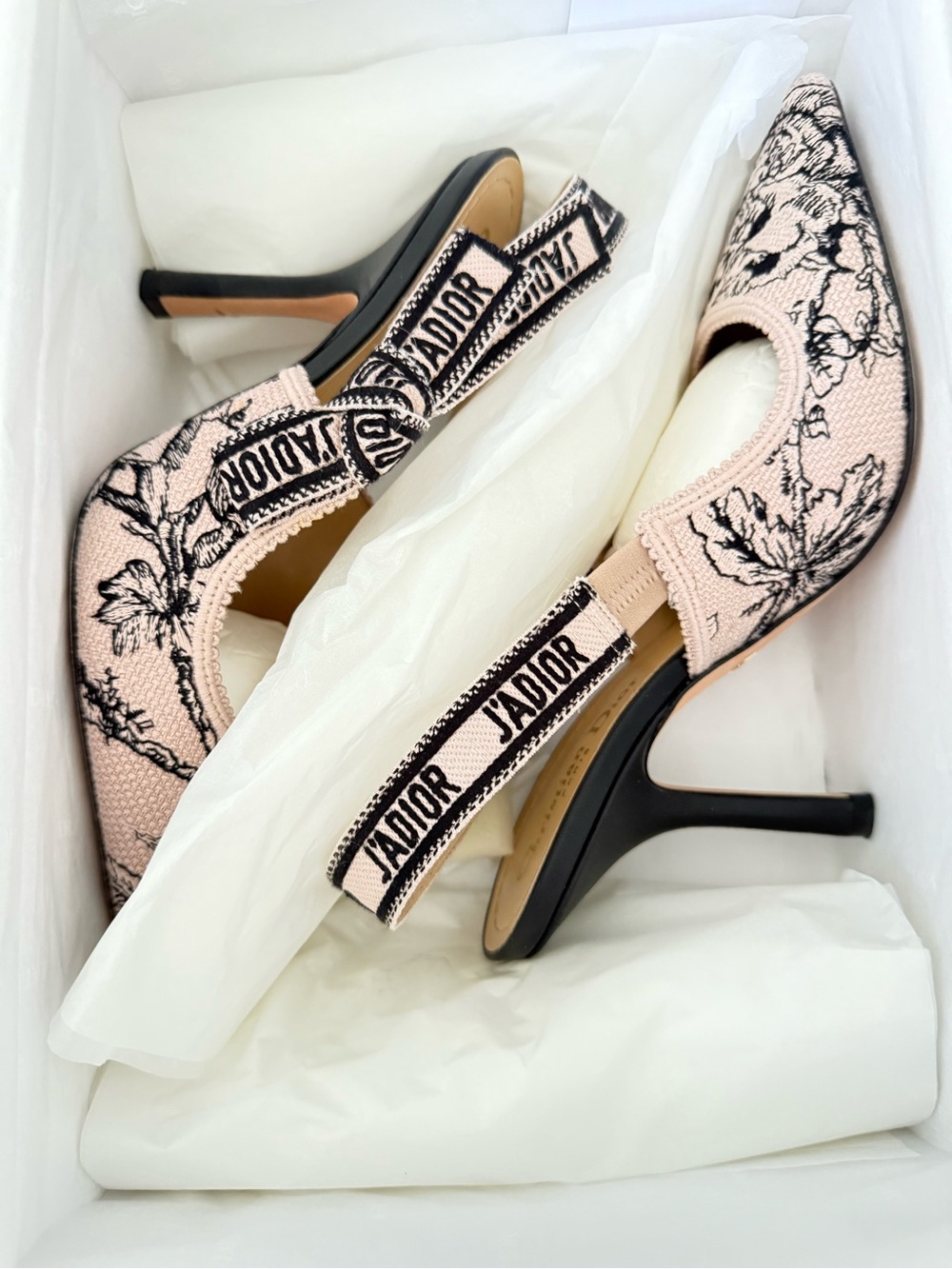 Christian Dior J’Adior Jardin Botanique Slingback Pumps 37